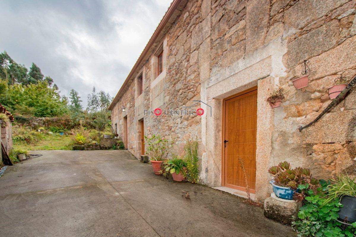 Properties for sale and rent in Spain photo 3