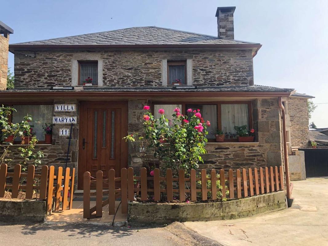 Продажа отдельного шале в Lugar Vilares, 15, Аранга photo 1