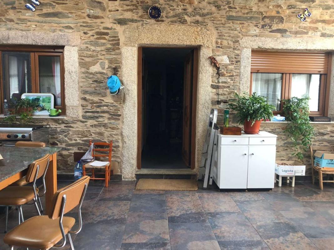 Продажа отдельного шале в Lugar Vilares, 15, Аранга photo 2