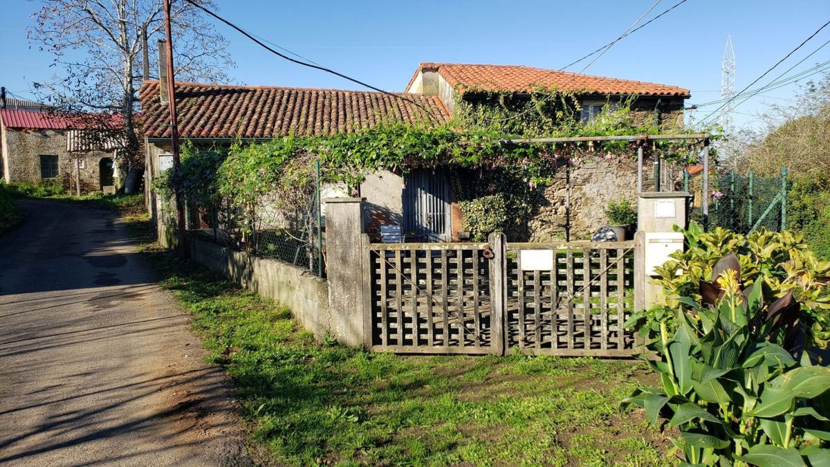 Properties for sale and rent in Spain photo 2