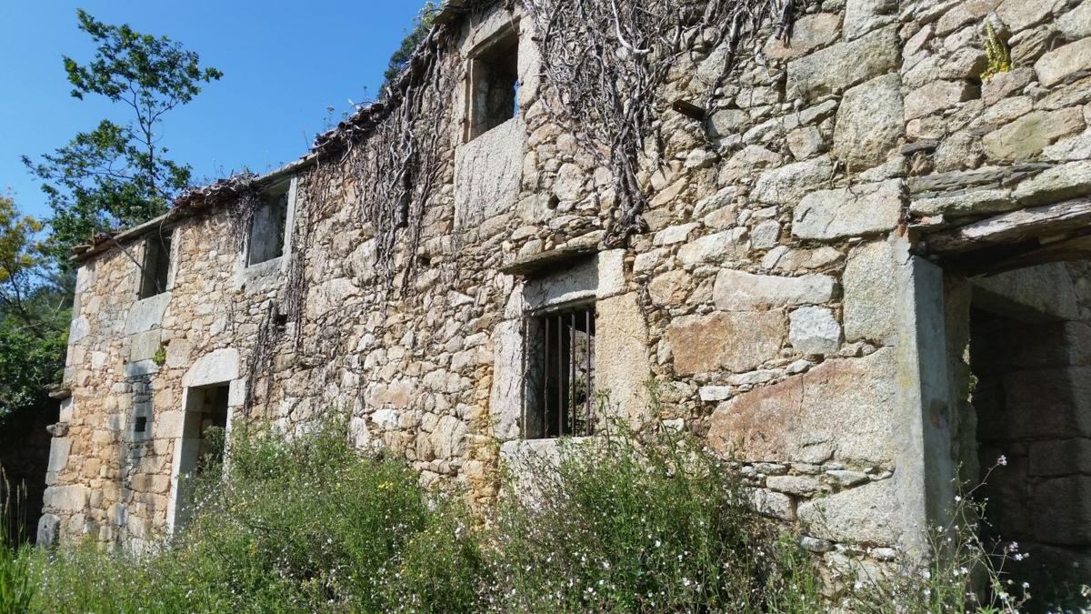 Venta de finca rústica en  Lugar Ribeira, 2 , Oza-Cesuras photo 2