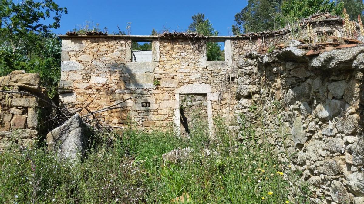 Venta de finca rústica en  Lugar Ribeira, 2 , Oza-Cesuras photo 5