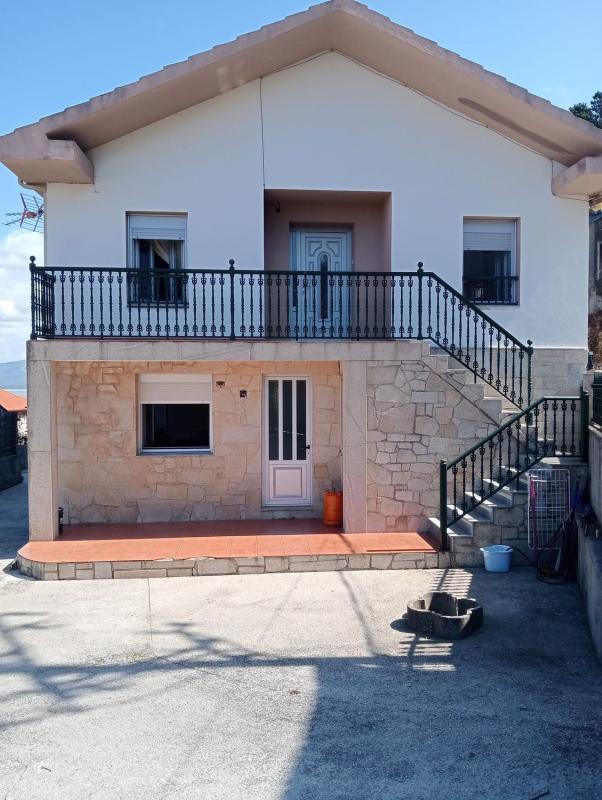 Sprzedaż niezależnego domku jednorodzinnego w Calle Lira, 33, Karnota photo 2