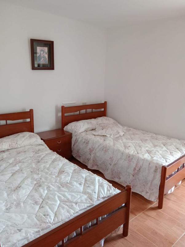 Sprzedaż niezależnego domku jednorodzinnego w Calle Lira, 33, Karnota photo 3