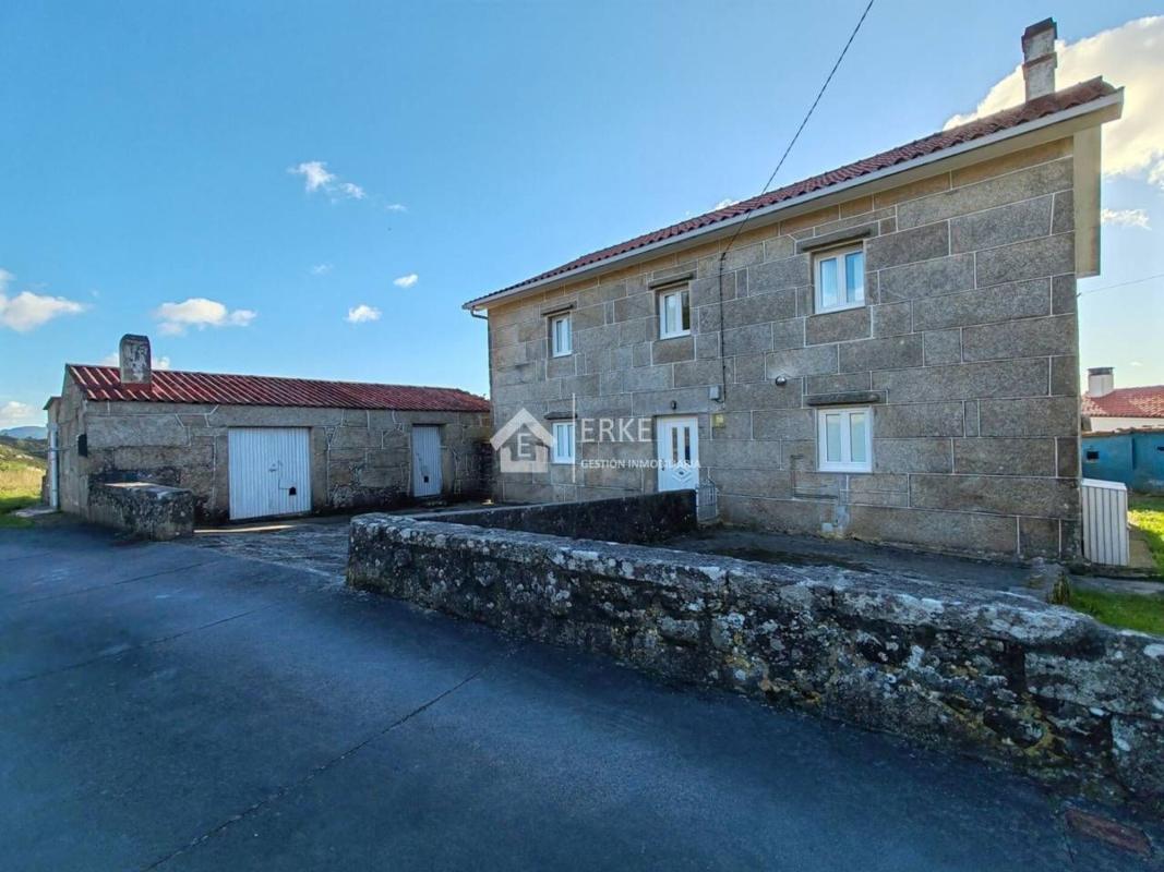 Продажа загородного участка в Lugar Curra , Карнота photo 1