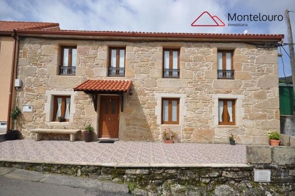 Chalet independiente en venta en Calle de Valdexería s/n, Muros
photo 1