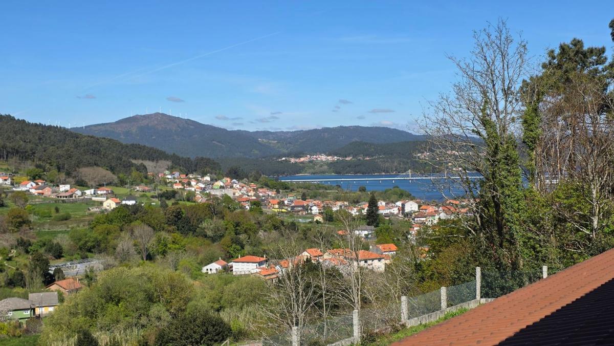 Venta de chalet independiente en Lugar Baia, Noia
photo 1