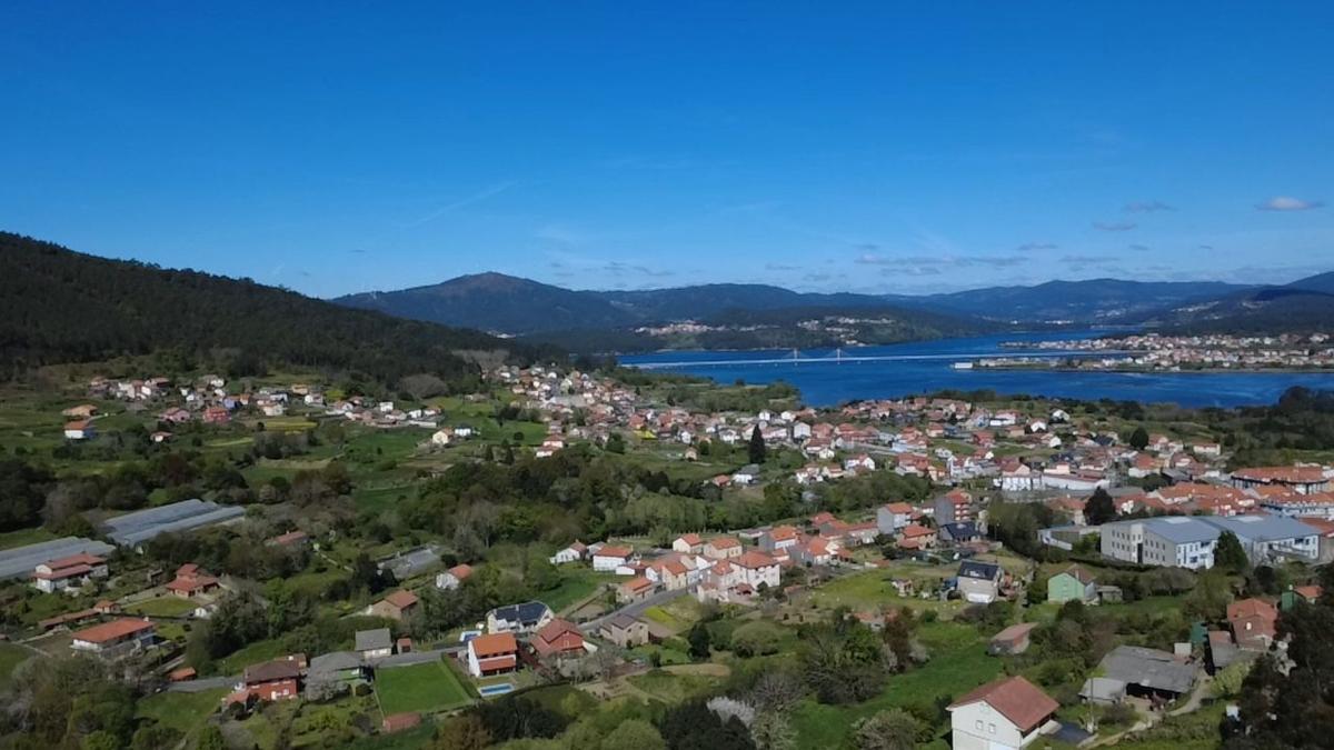 Venta de chalet independiente en Lugar Baia, Noia
photo 2
