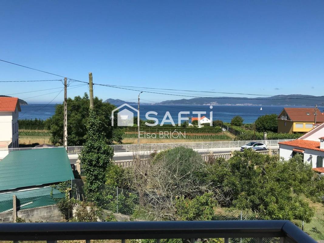 Sale of independent chalet in Porto do Son, Port of Son
 photo 2