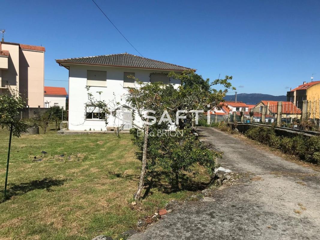Sale of independent chalet in Porto do Son, Port of Son
 photo 3