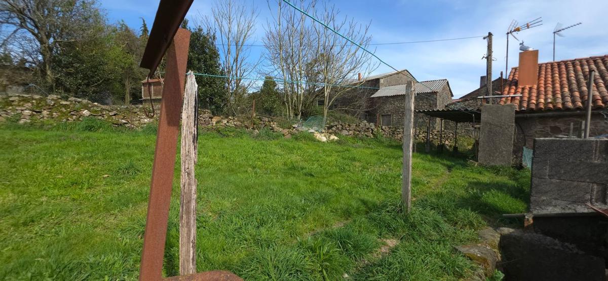 Sale of townhouse in Fontefria, 3 , Lousame photo 1