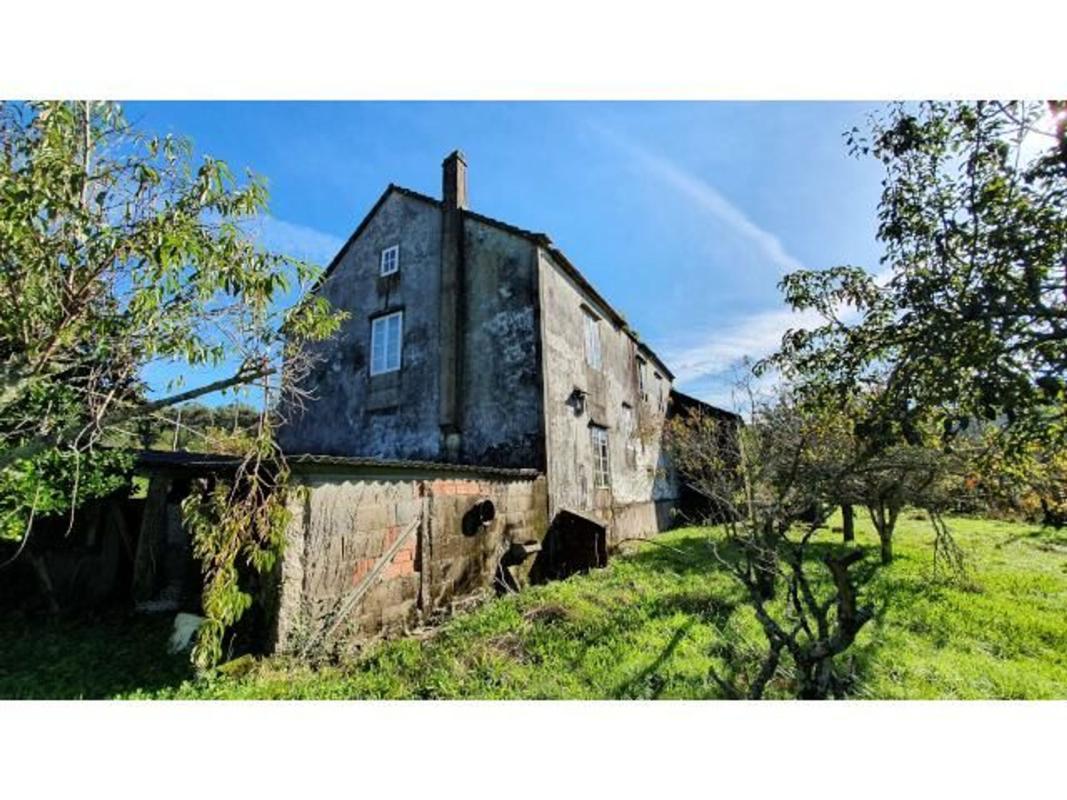 Sale of independent chalet in Lugar Fruime, Lousame
photo 1