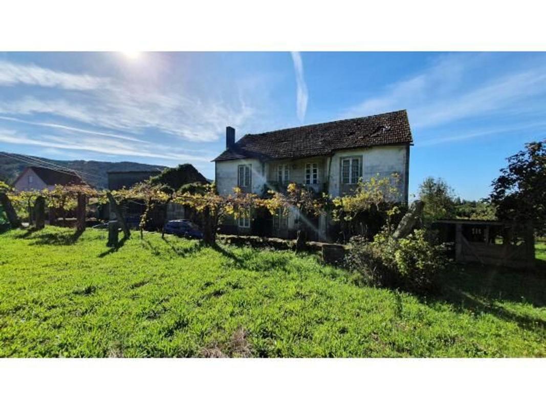 Sale of independent chalet in Lugar Fruime, Lousame
photo 3