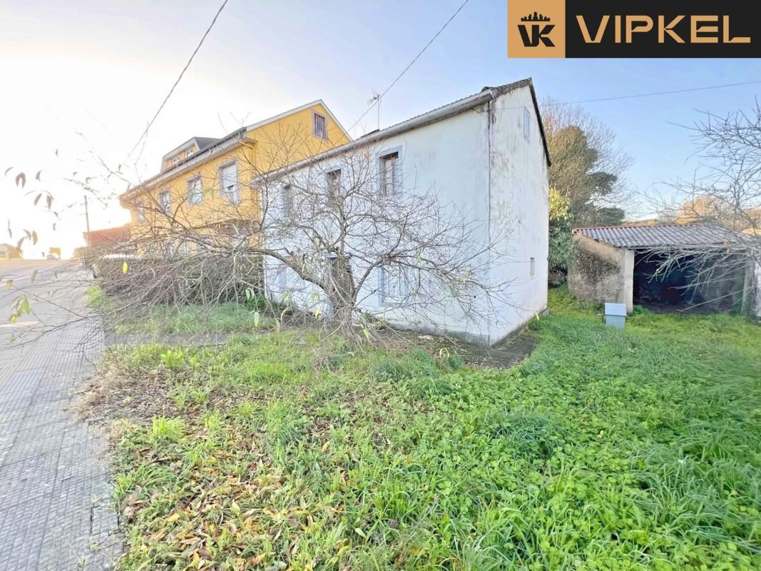 Venta de chalet adosado en  Castrelos , Ordes photo 4