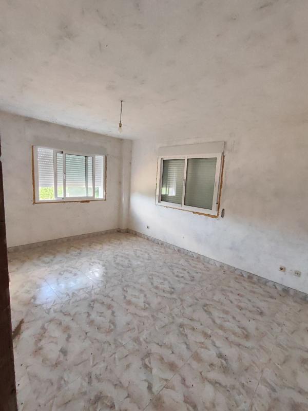 Sale of independent chalet in Berdomas, 1, Oroso
photo 2