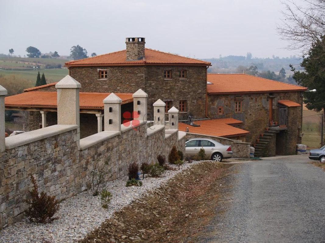 Sale of independent chalet in Frades, Frades
photo 1