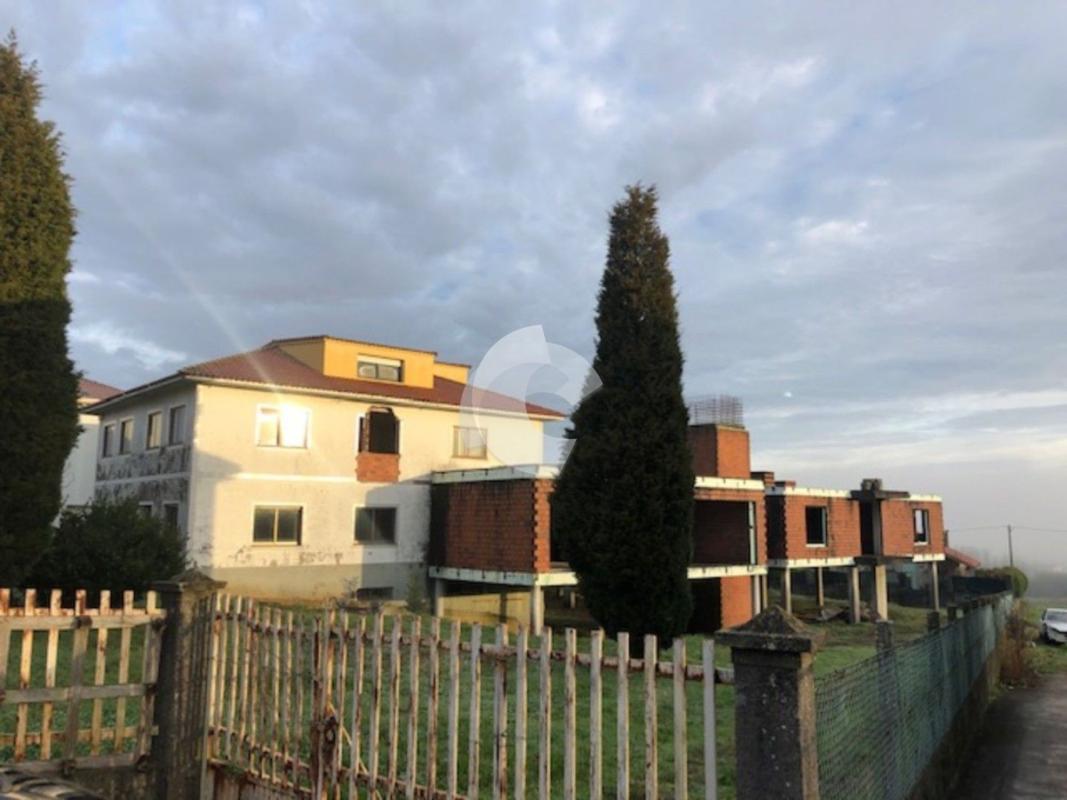 Sale of independent chalet in Ponte, Trace
photo 3