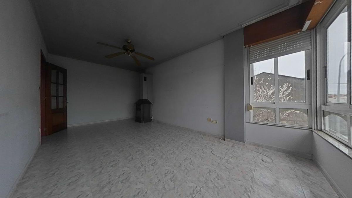 Venta de chalet independiente en Calle Pérez Lugín, Cariño
photo 3