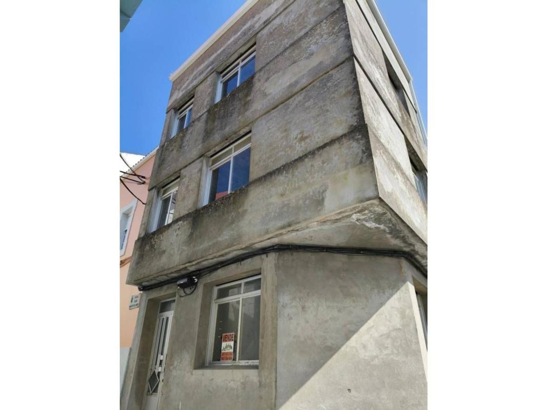 Sprzedaż niezależnego domku jednorodzinnego w Calle San Bartolomeu, 26, Kochanie photo 2