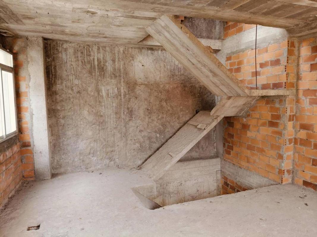 Sprzedaż niezależnego domku jednorodzinnego w Calle San Bartolomeu, 26, Kochanie photo 3