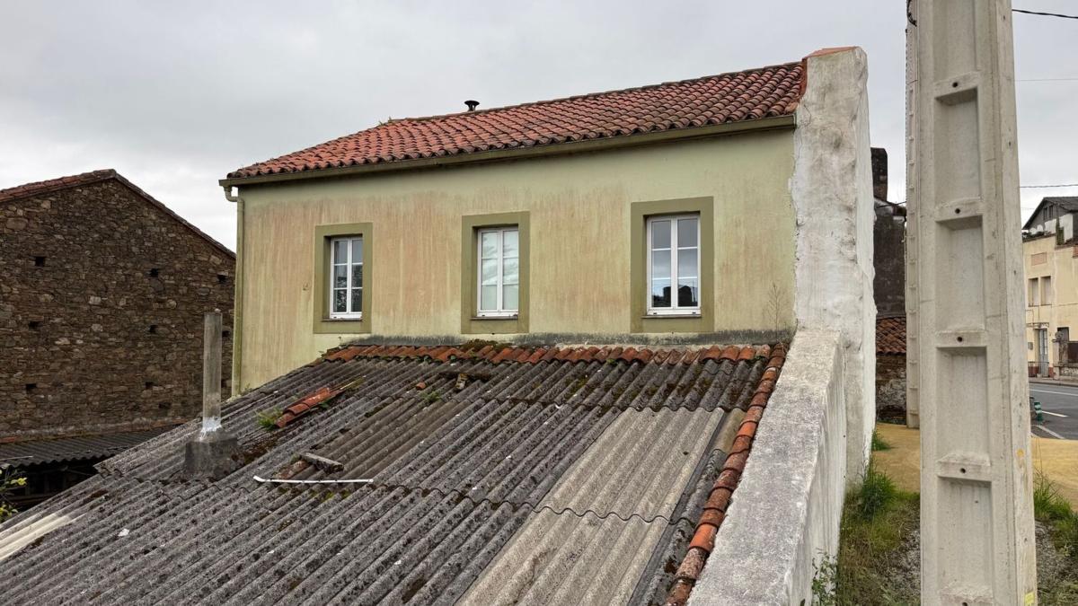 Venta de chalet independiente en LG ORTIGUEIRA, Cariño
 photo 2