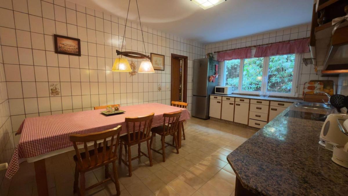Venta de chalet independiente en Calle Cerdeira, Teo
 photo 3