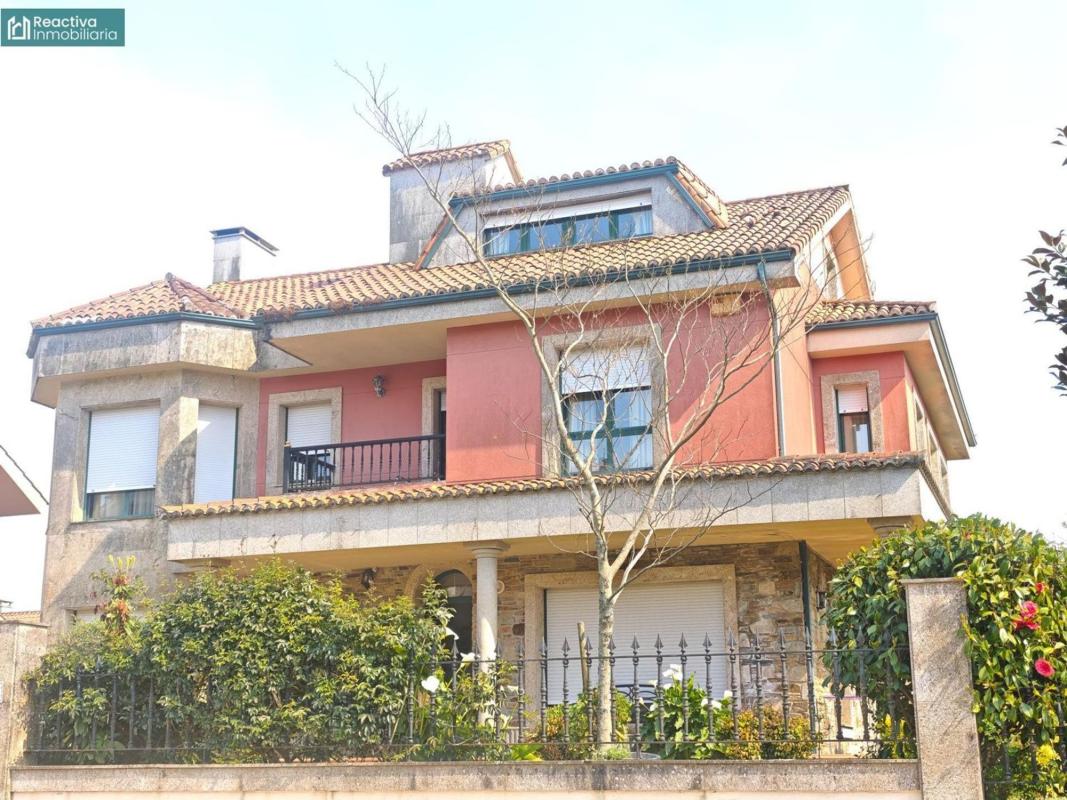 Venta de chalet independiente en Calle Fonte do Briso, Teo
 photo 3