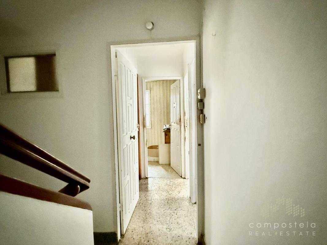 Продажа отдельного шале в  Calle do Campo das Hortas, Сантьяго-де-Компостела photo 5
