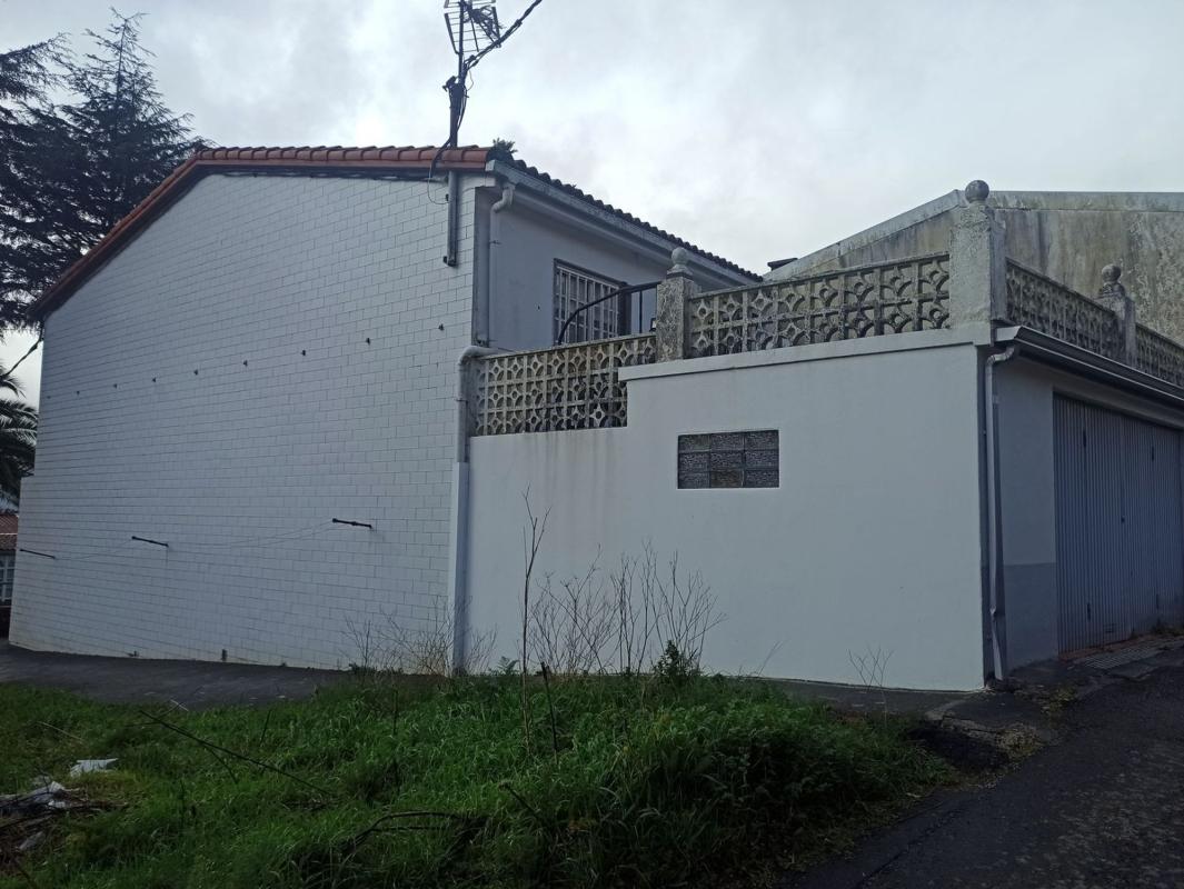 Properties for sale and rent in Spain photo 2