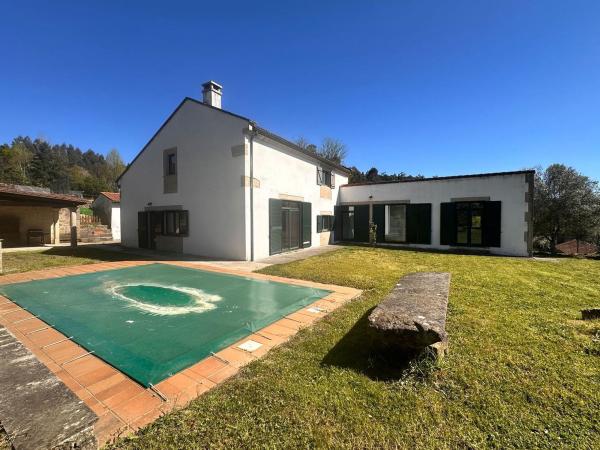 Casa independiente en Vilarpiñeiro photo 1