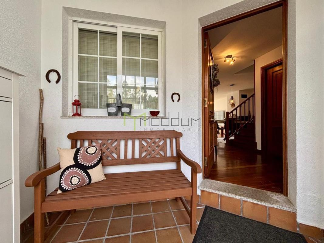 Venta de chalet adosado en Calle Rosalía de Castro , Teo photo 3