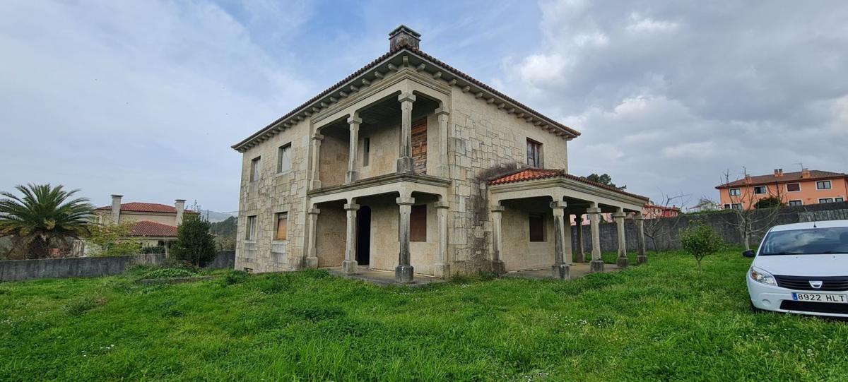 Venta de chalet independiente en Calle da Xunlla, Santiago de Compostela
photo 1