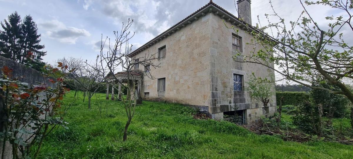 Venta de chalet independiente en Calle da Xunlla, Santiago de Compostela
photo 4
