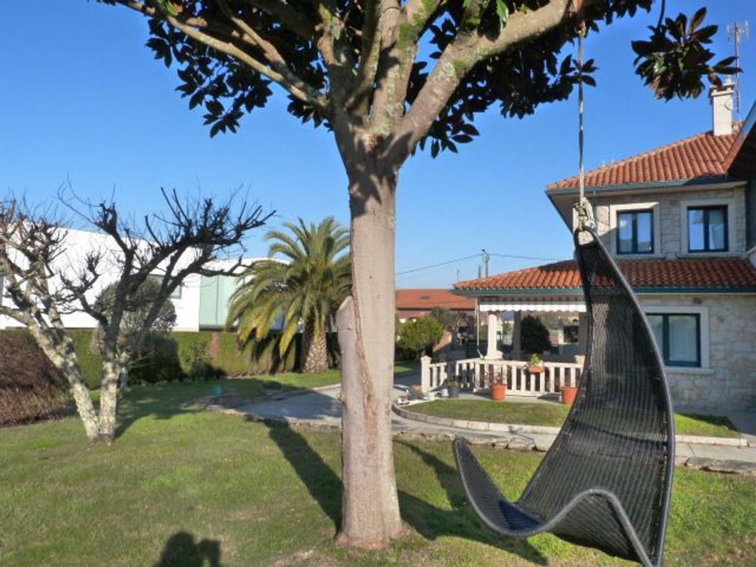 Sale of independent chalet in Lugar Larañiño, Santiago de Compostela
 photo 3