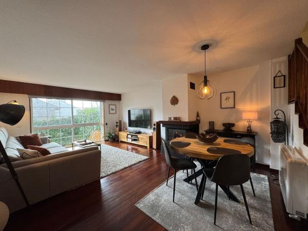 Chalet adosado en Urbanización Parque Montouto photo 1
