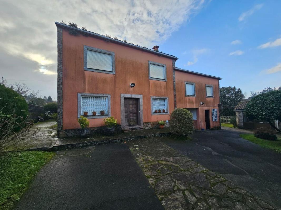 Sale of independent chalet in Pardiñas, 29, Santiago de Compostela
photo 2