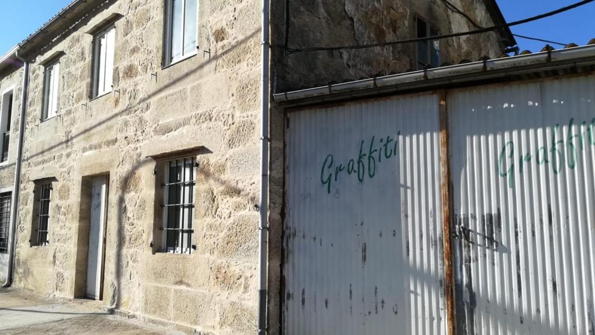 Venta de finca rústica en  Calle de Vidán , Santiago de Compostela photo 4
