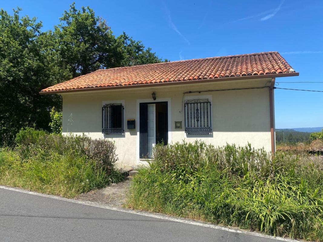 Sale of independent chalet in LUGAR OS VILARES, Kings
photo 1
