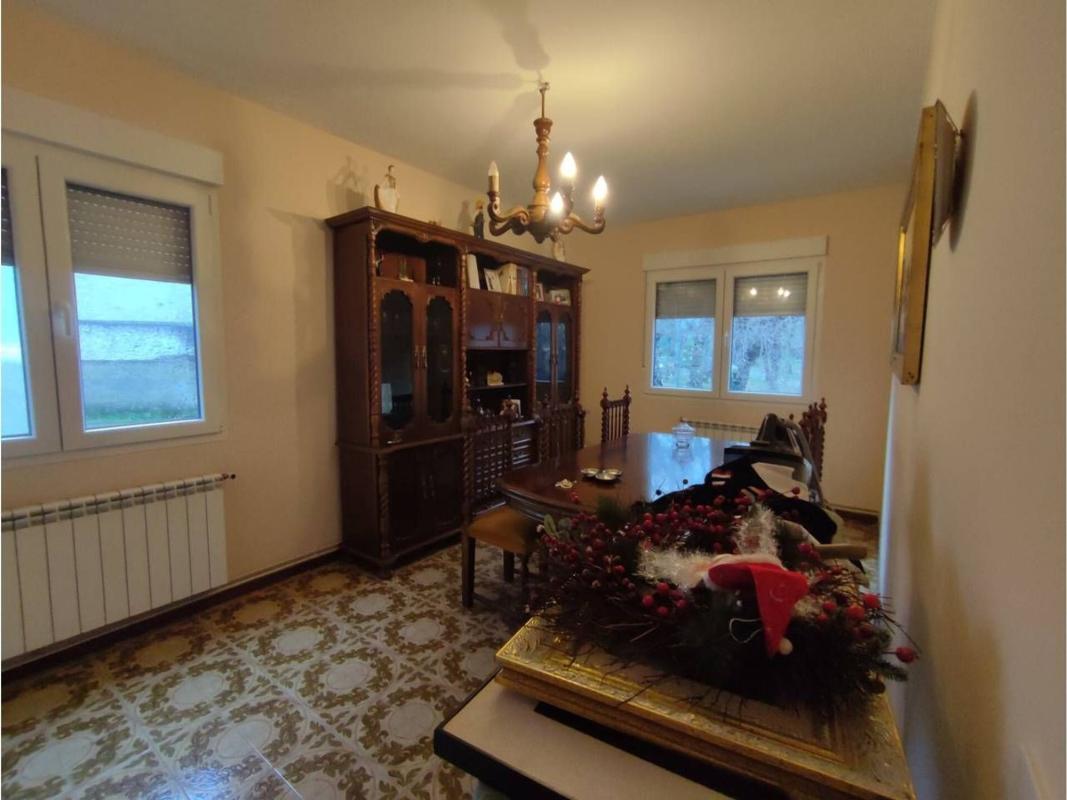 Sale of independent chalet in Lugar Piñeiro Eixo, Santiago de Compostela
 photo 5