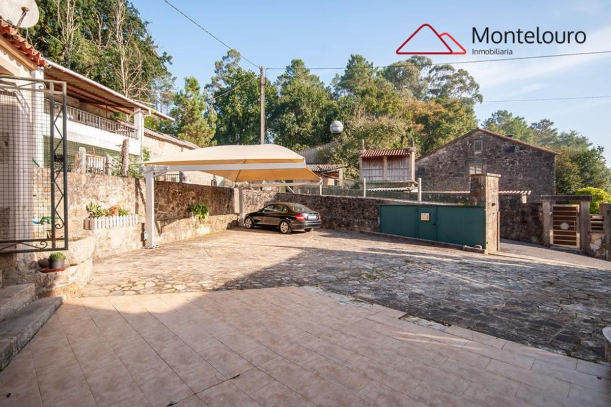 Sale of independent chalet in Aldea Gosende, Brion
photo 4