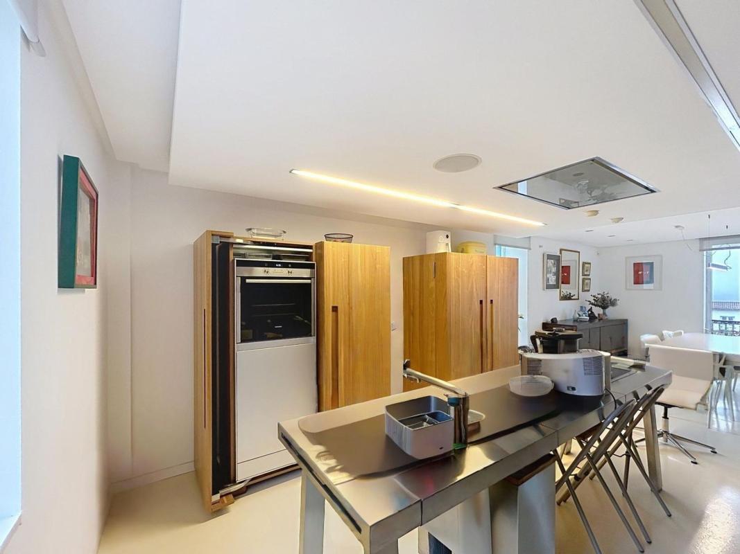 Sale of independent chalet in Campus norte - S.Caetano, Santiago de Compostela
photo 3