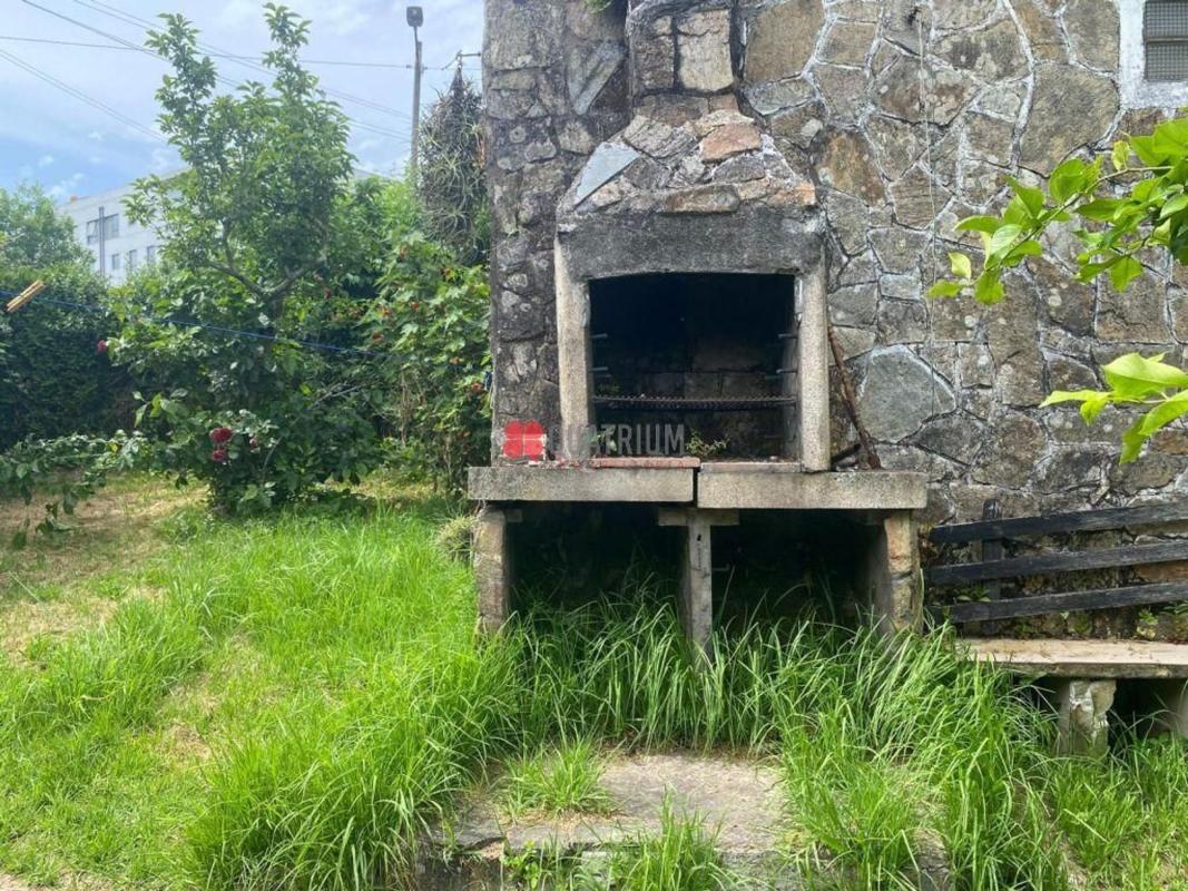 Sale of independent chalet in Calle de Lamas de Abade, Santiago de Compostela
photo 5