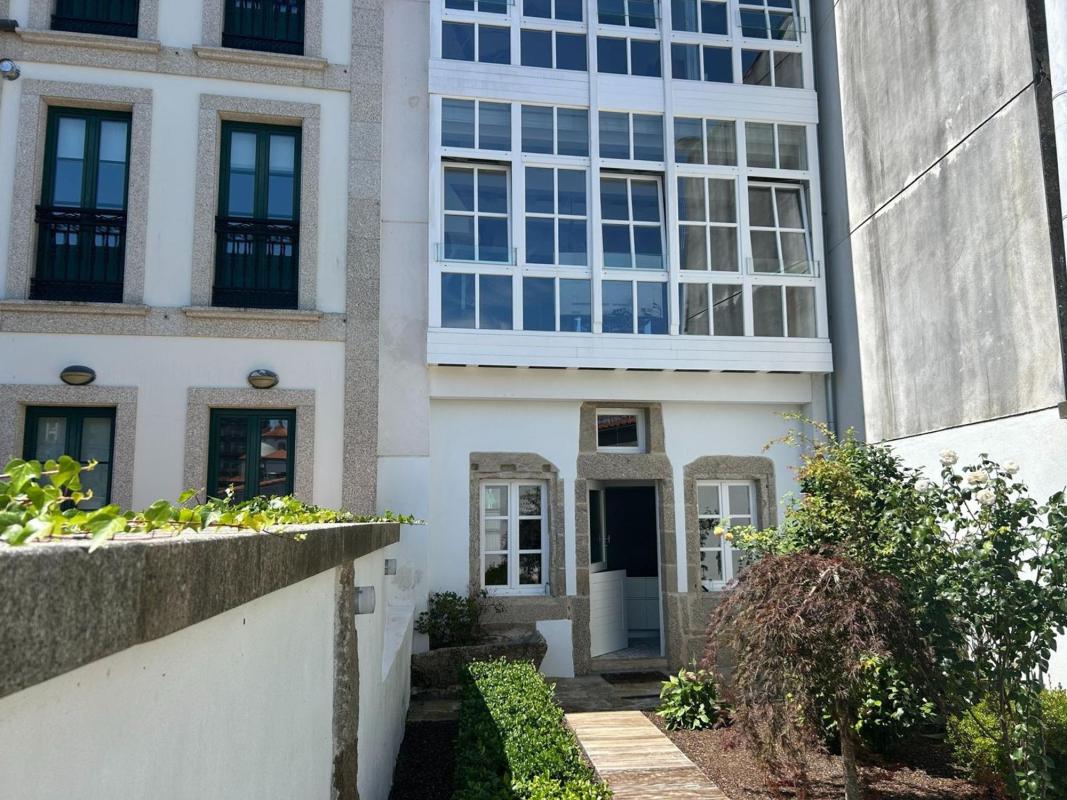 Sale of townhouse in Casco Histórico , Santiago de Compostela photo 4