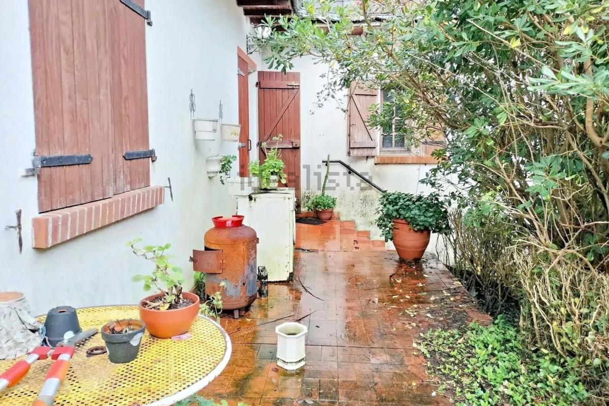 Venta de chalet independiente en CP-8202, 44, Teo
photo 5