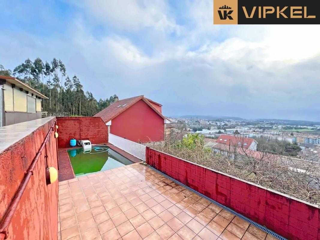 Sale of independent chalet in Calle da Cima da Eira, Santiago de Compostela
 photo 5