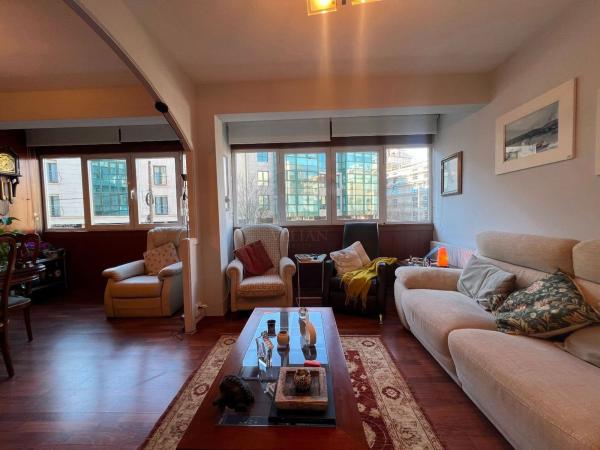 Chalet adosado en calle de Alejandro Pérez Lugín thumbnail 2