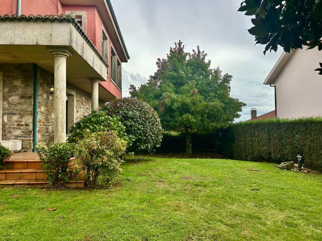 Venta de chalet independiente en Calle Fonte do Briso, Teo
photo 2