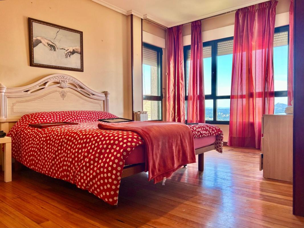 Venta de chalet independiente en Calle Fonte do Briso, Teo
photo 5