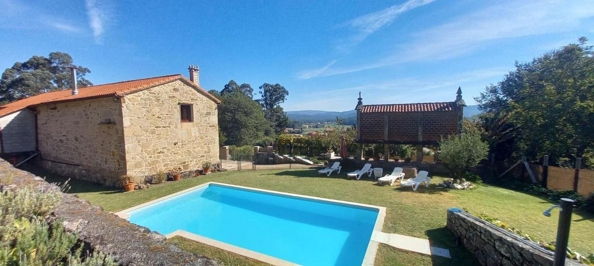 Sale of independent chalet in Aldea Gándara, Brion
photo 2