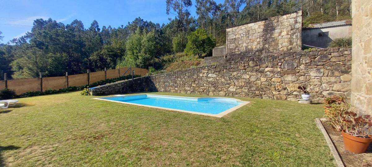 Sale of independent chalet in Aldea Gándara, Brion
photo 5
